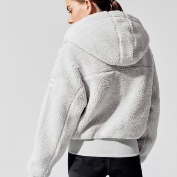 Alo Yoga Foxy Sherpa Jacket Dove Grey Size XS - Picture 2 of 7